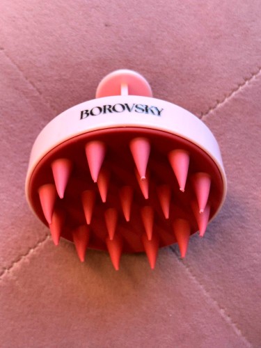 Borovsky scalp rose Masażer do skóry głowy różowy.jpg