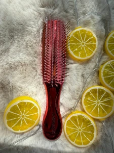 Scalp Brush Borovsky Strawberry Red Szczotka do pielęgnacji włosów i skóry głowy